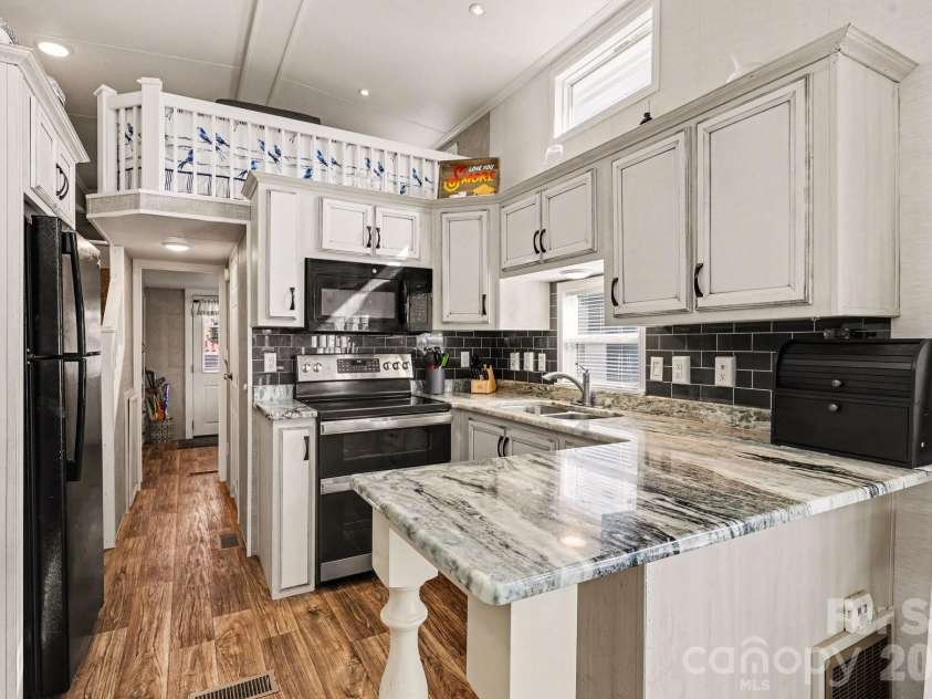 130 Eagle Drive, New London, NC 28127.  MLS# CAR4356217, YatesRealty ID 12570. 