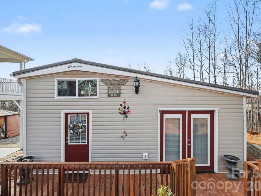 130 Eagle Drive, New London, NC 28127.  MLS# CAR4356217, YatesRealty ID 12570. 