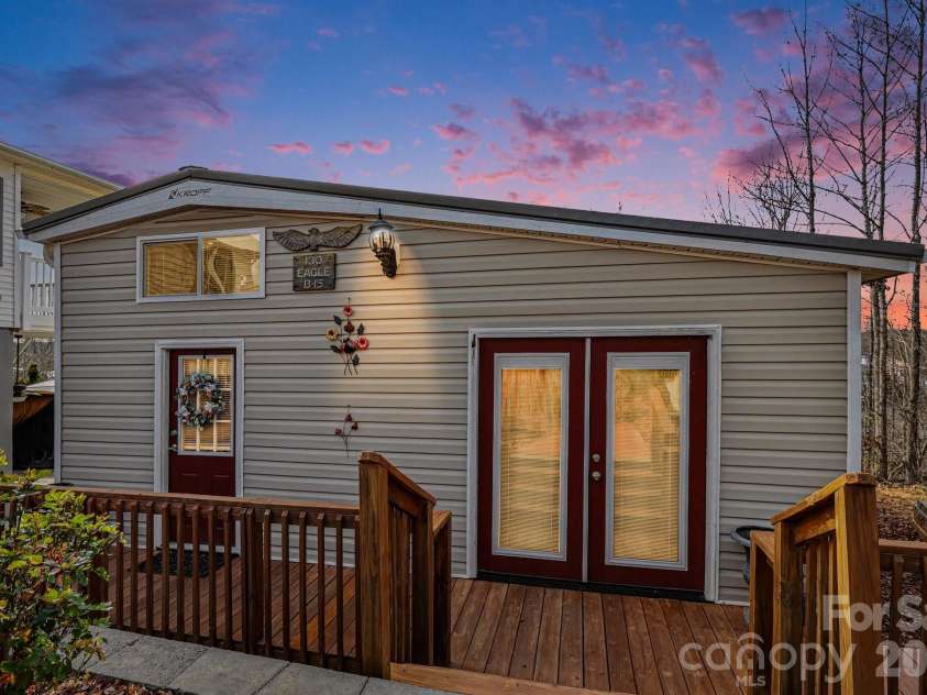 130 Eagle Drive, New London, NC 28127.  MLS# CAR4356217, YatesRealty ID 12570. 