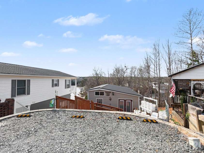 130 Eagle Drive, New London, NC 28127.  MLS# CAR4356217, YatesRealty ID 12570. 
