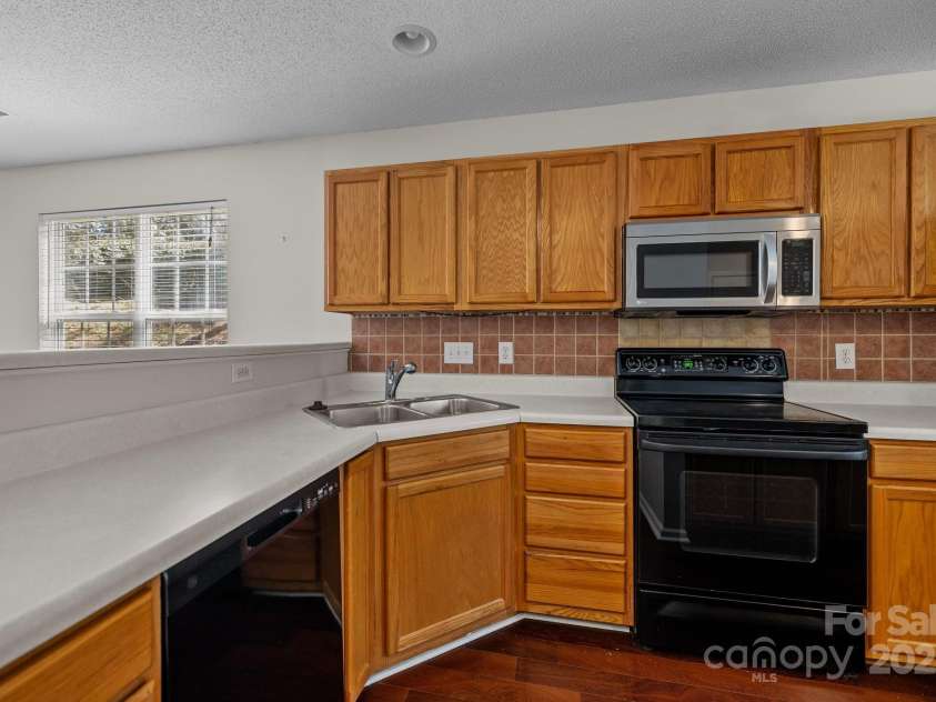 11929 Kings Castle Court, Charlotte, NC 28277.  MLS# CAR4240626, YatesRealty ID 12571. 