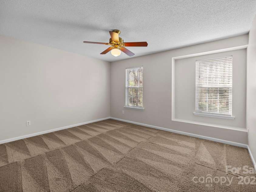 11929 Kings Castle Court, Charlotte, NC 28277.  MLS# CAR4240626, YatesRealty ID 12571. 