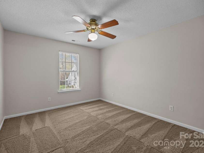 11929 Kings Castle Court, Charlotte, NC 28277.  MLS# CAR4240626, YatesRealty ID 12571. 