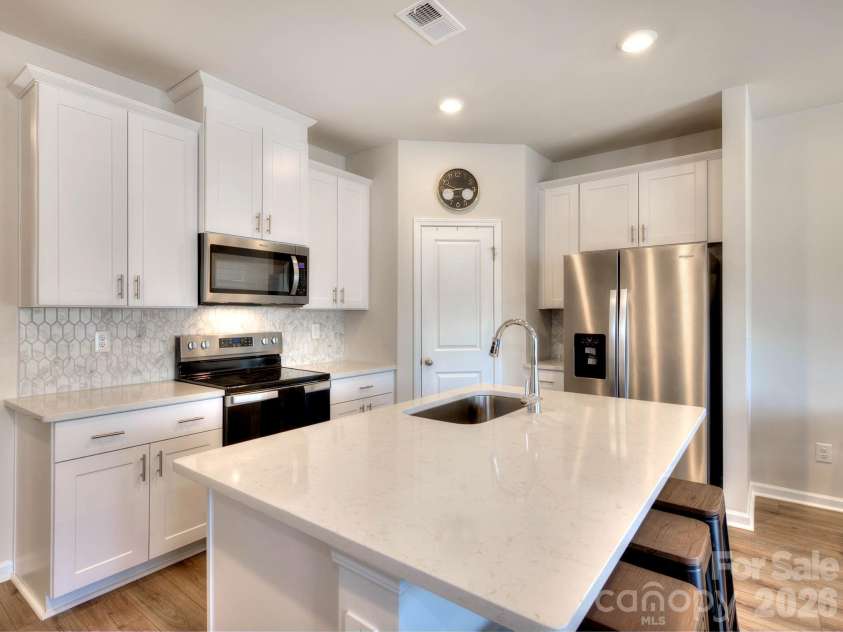479 Tayberry Lane, Fort Mill, SC 29715.  MLS# CAR4362219, YatesRealty ID 12571. 