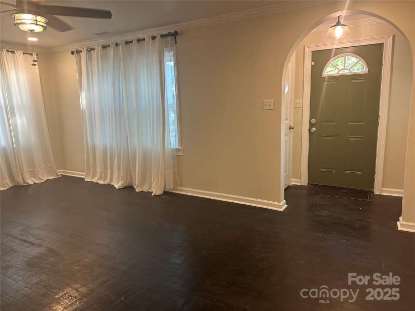 1401 Anderson Street, Charlotte, NC 28205.  MLS# CAR4245310, YatesRealty ID 12572. 