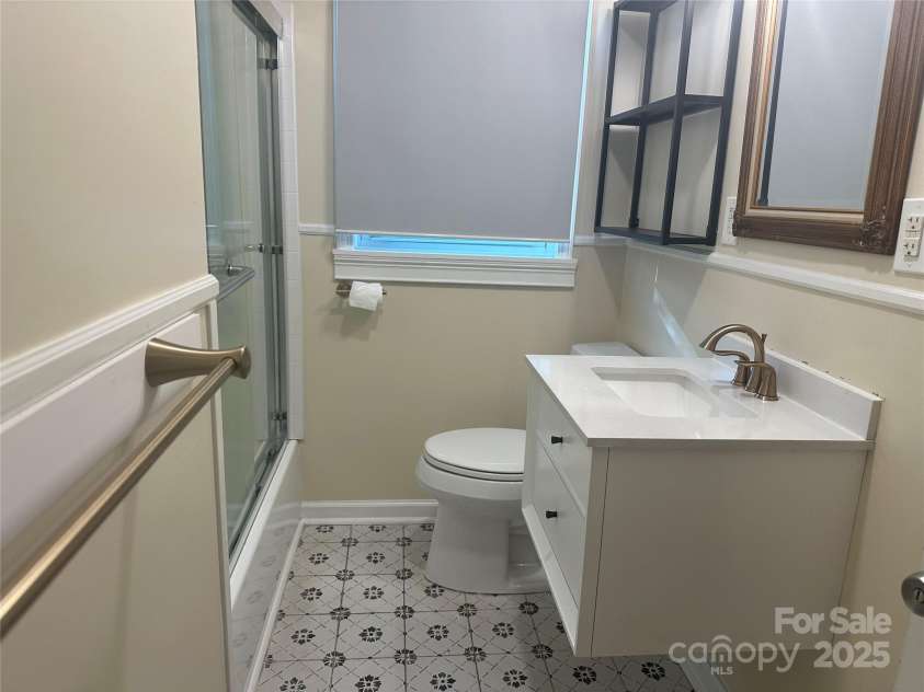 1401 Anderson Street, Charlotte, NC 28205.  MLS# CAR4245310, YatesRealty ID 12572. 