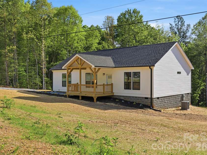 245 White Point Lane, Taylorsville, NC 28681.  MLS# CAR4368944, YatesRealty ID 12573. 