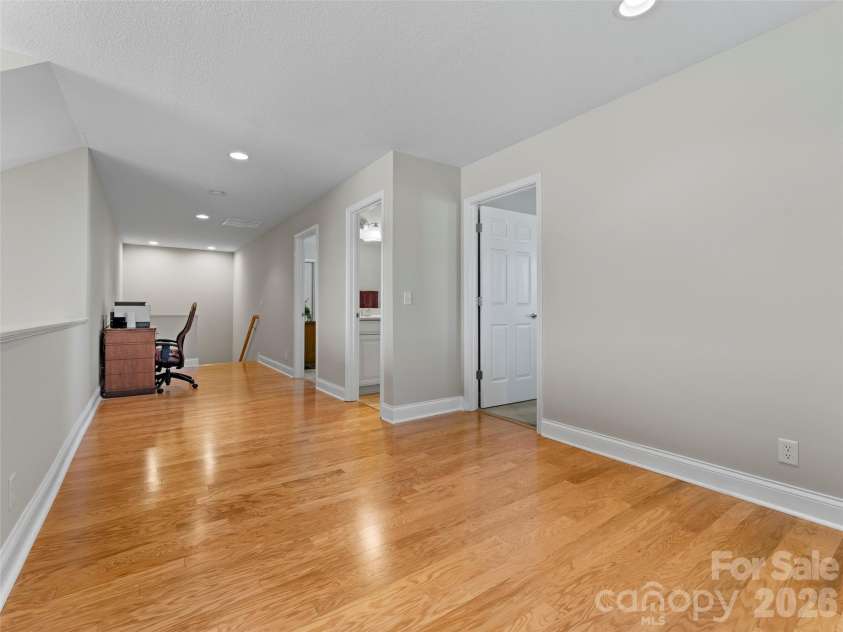 22 Florian Lane, Fletcher, NC 28732.  MLS# CAR4279113, YatesRealty ID 12574. Loft