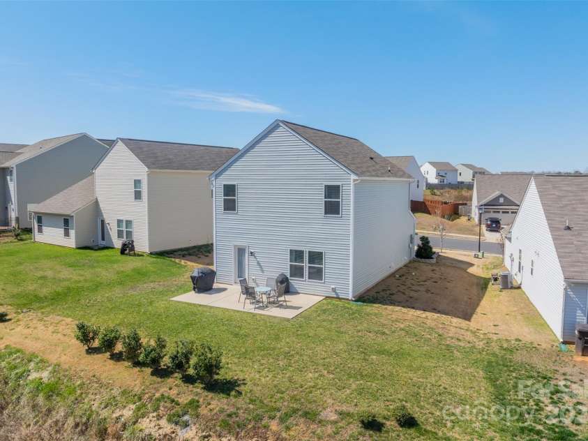 206 Hidden Lakes Road, Statesville, NC 28677.  MLS# CAR4235894, YatesRealty ID 12577. 