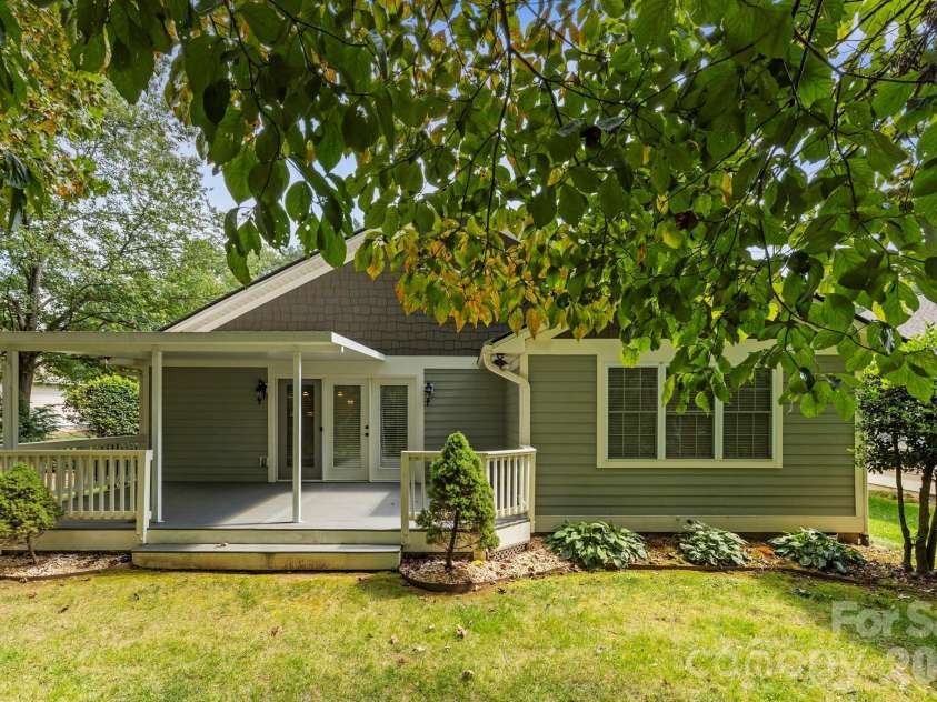 241 Fairway View Drive, Etowah, NC 28729.  MLS# CAR4304614, YatesRealty ID 12577. 