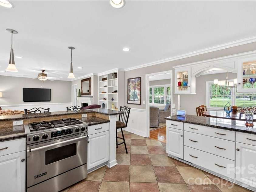 3229 Zelda Lane, Matthews, NC 28105.  MLS# CAR4366492, YatesRealty ID 12580. Kitchen