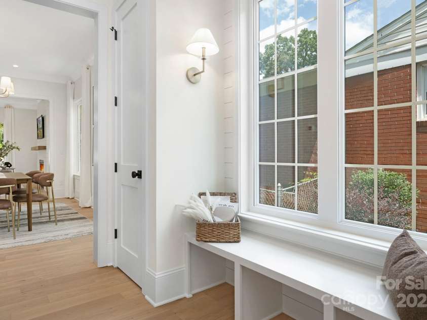 514 Cama Street, Charlotte, NC 28209.  MLS# CAR4304157, YatesRealty ID 12582. 