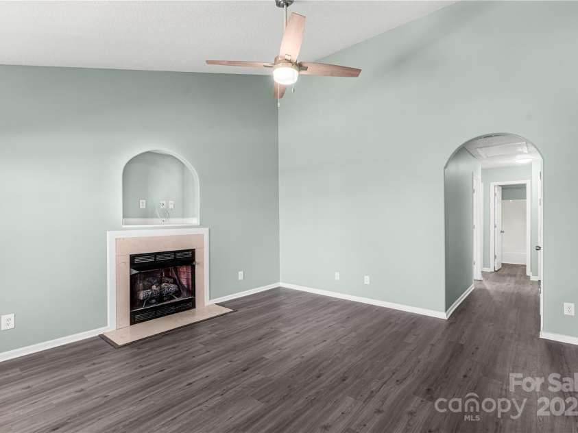 8421 Kings Creek Drive, Charlotte, NC 28273.  MLS# CAR4234070, YatesRealty ID 12582. 