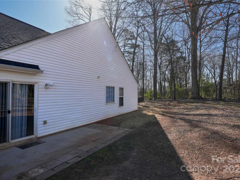 8421 Kings Creek Drive, Charlotte, NC 28273.  MLS# CAR4234070, YatesRealty ID 12582. 