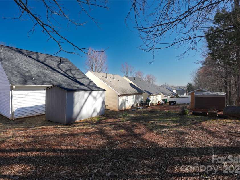 8421 Kings Creek Drive, Charlotte, NC 28273.  MLS# CAR4234070, YatesRealty ID 12582. 