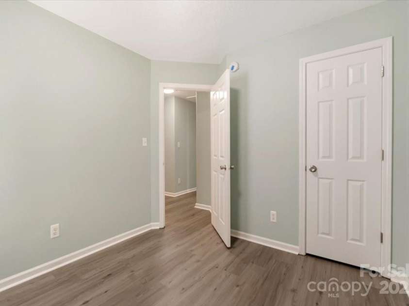 8421 Kings Creek Drive, Charlotte, NC 28273.  MLS# CAR4294656, YatesRealty ID 12582. 