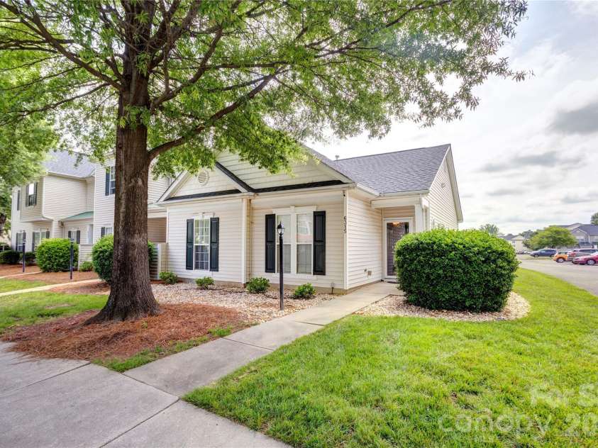 6315 Professional Boulevard, Harrisburg, NC 28075.  MLS# CAR4311481, YatesRealty ID 12583. 