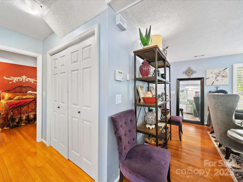 8017 Nathanael Greene Lane, Charlotte, NC 28227.  MLS# CAR4252919, YatesRealty ID 12583. 