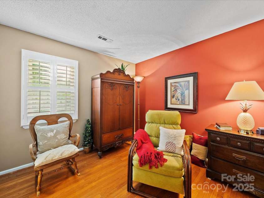 8017 Nathanael Greene Lane, Charlotte, NC 28227.  MLS# CAR4252919, YatesRealty ID 12583. 