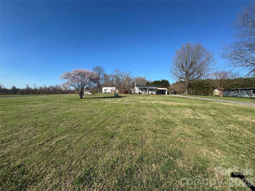 824 Baxter Road, Cherryville, NC 28021.  MLS# CAR4355780, YatesRealty ID 12584. 