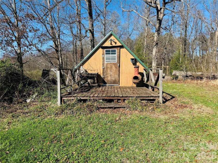 824 Baxter Road, Cherryville, NC 28021.  MLS# CAR4355780, YatesRealty ID 12584. 