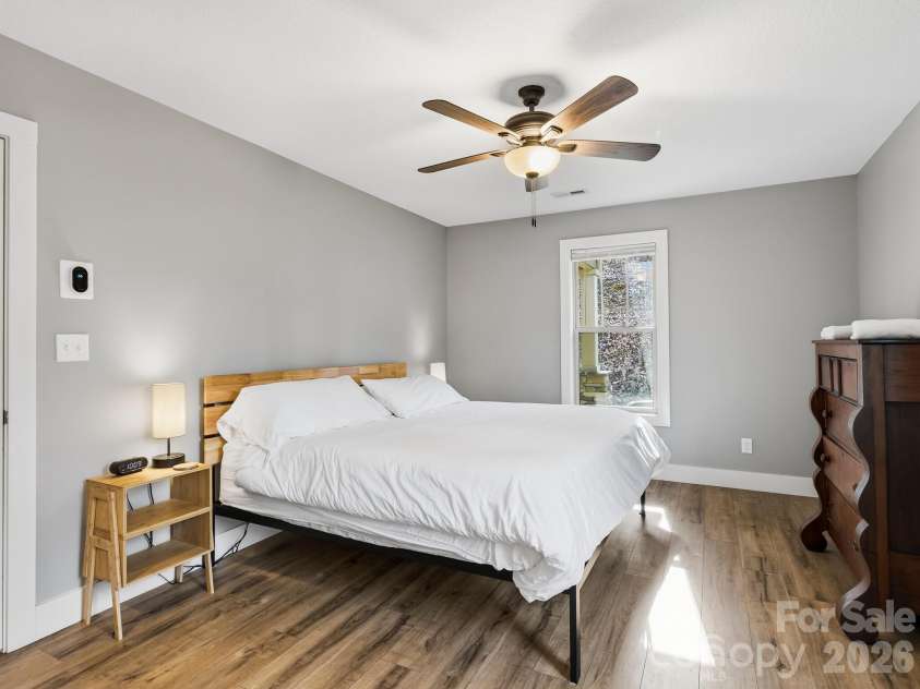 98 Harmony Hill Lane, Mars Hill, NC 28754.  MLS# CAR4358502, YatesRealty ID 12585. 