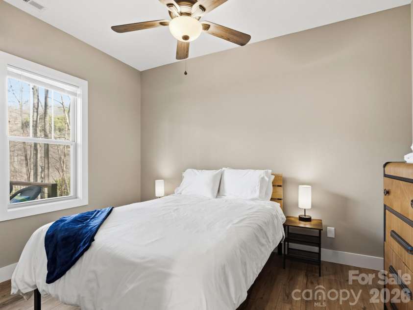 98 Harmony Hill Lane, Mars Hill, NC 28754.  MLS# CAR4358502, YatesRealty ID 12585. 