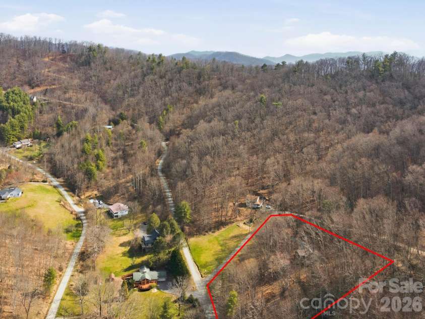 98 Harmony Hill Lane, Mars Hill, NC 28754.  MLS# CAR4358502, YatesRealty ID 12585. 