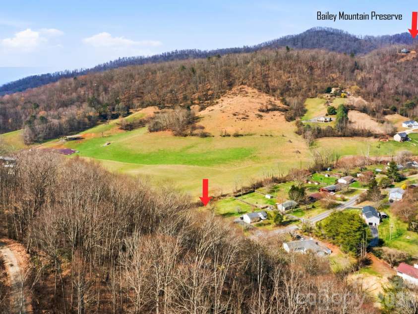 98 Harmony Hill Lane, Mars Hill, NC 28754.  MLS# CAR4358502, YatesRealty ID 12585. 