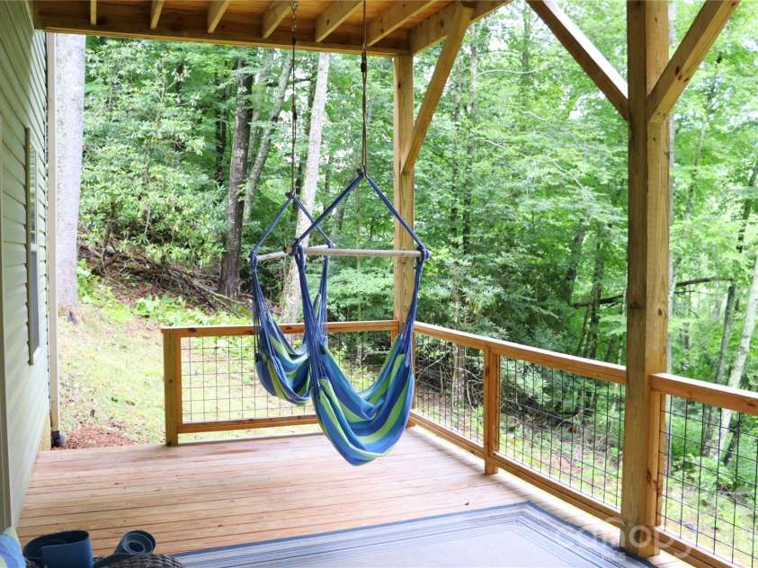 98 Harmony Hill Lane, Mars Hill, NC 28754.  MLS# CAR4358502, YatesRealty ID 12585. 