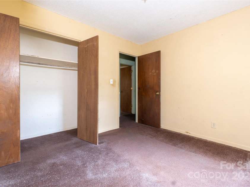 23492 NC 33 Highway, Edward, NC 27806.  MLS# CAR4155928, YatesRealty ID 12587. 