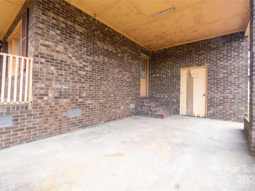 23492 NC 33 Highway, Edward, NC 27806.  MLS# CAR4155928, YatesRealty ID 12587. 