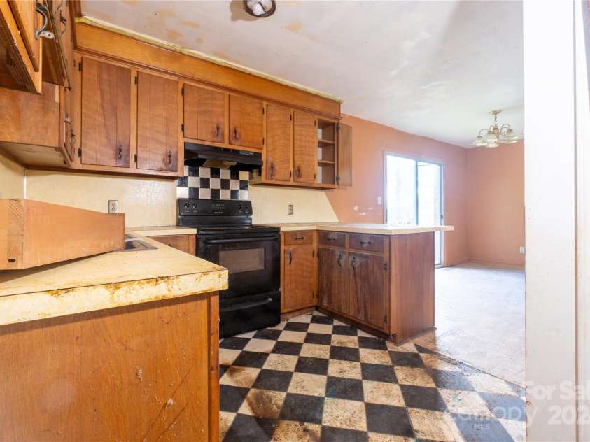 23492 NC 33 Highway, Edward, NC 27806.  MLS# CAR4155928, YatesRealty ID 12587. 