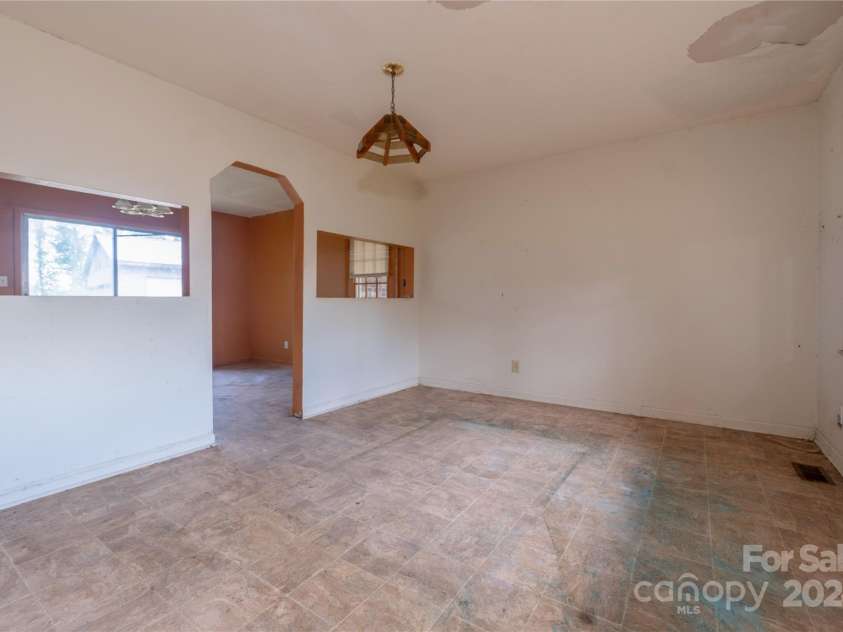 23492 NC 33 Highway, Edward, NC 27806.  MLS# CAR4155928, YatesRealty ID 12587. 