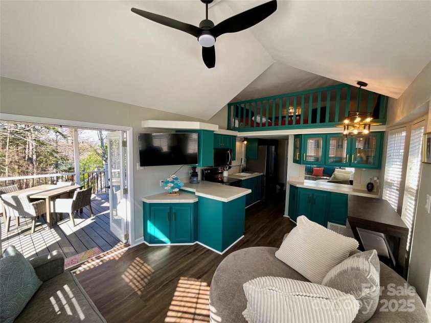 222 Badin View Road, New London, NC 28127.  MLS# CAR4239141, YatesRealty ID 12588. 