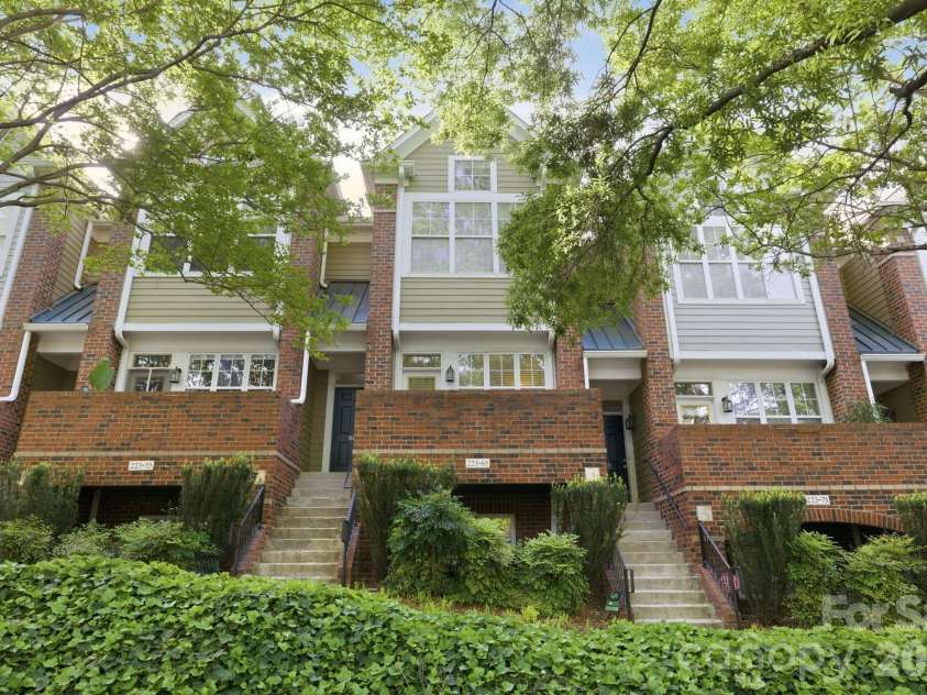 223 Torrence Street, Charlotte, NC 28204.  MLS# CAR4365139, YatesRealty ID 12588. 