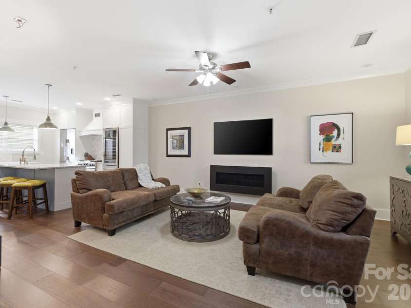 223 Torrence Street, Charlotte, NC 28204.  MLS# CAR4365139, YatesRealty ID 12588. 