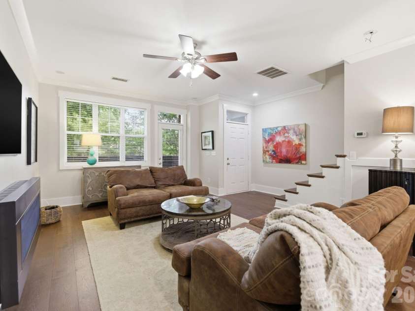 223 Torrence Street, Charlotte, NC 28204.  MLS# CAR4365139, YatesRealty ID 12588. 