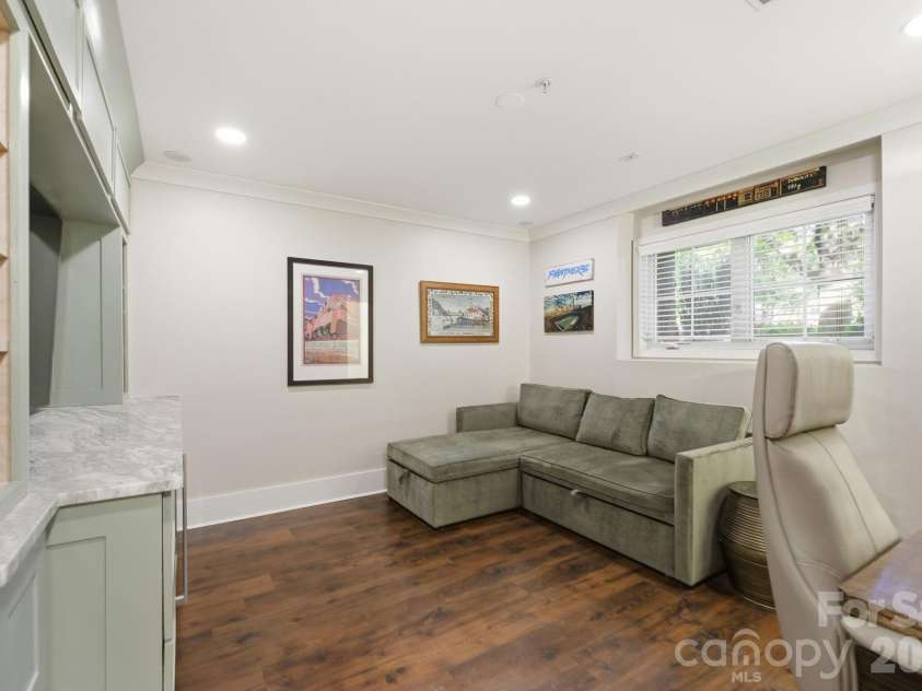 223 Torrence Street, Charlotte, NC 28204.  MLS# CAR4365139, YatesRealty ID 12588. 