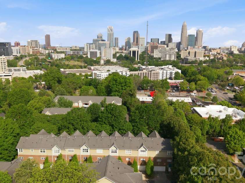 223 Torrence Street, Charlotte, NC 28204.  MLS# CAR4365139, YatesRealty ID 12588. 