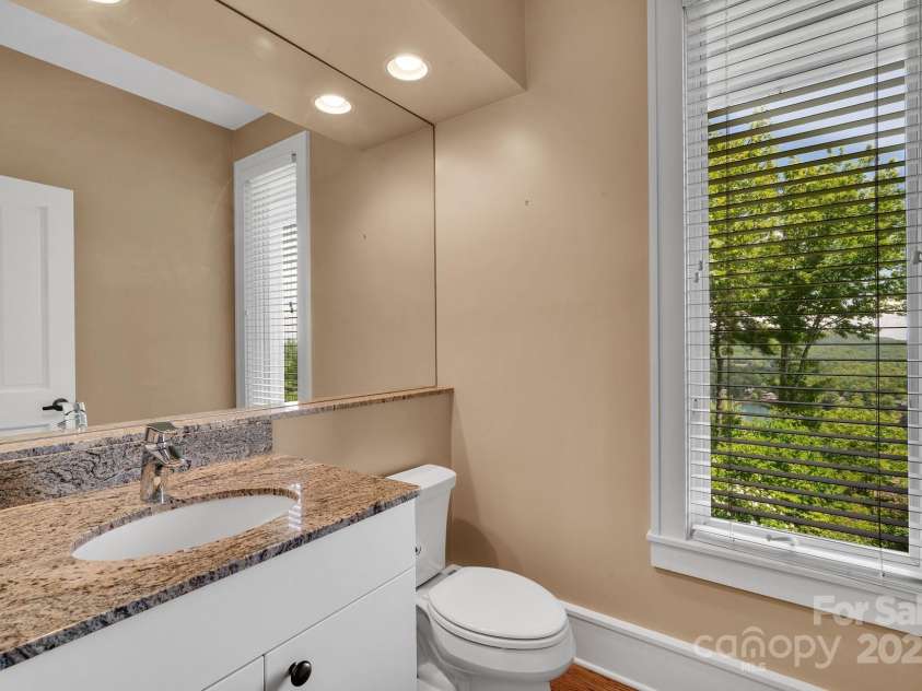 721 Lakeside Drive, Lake Toxaway, NC 28747.  MLS# CAR4240541, YatesRealty ID 1259. Guest bath