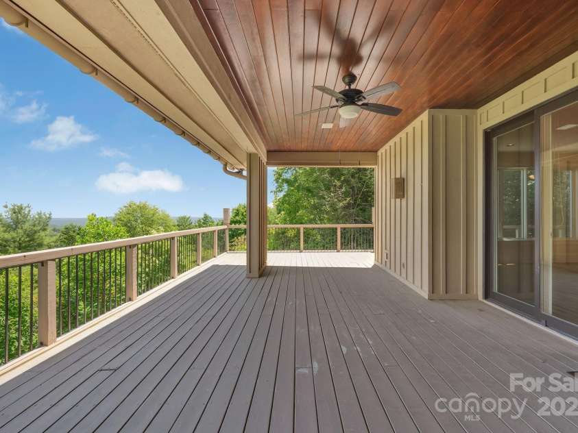 721 Lakeside Drive, Lake Toxaway, NC 28747.  MLS# CAR4240541, YatesRealty ID 1259. Upper deck