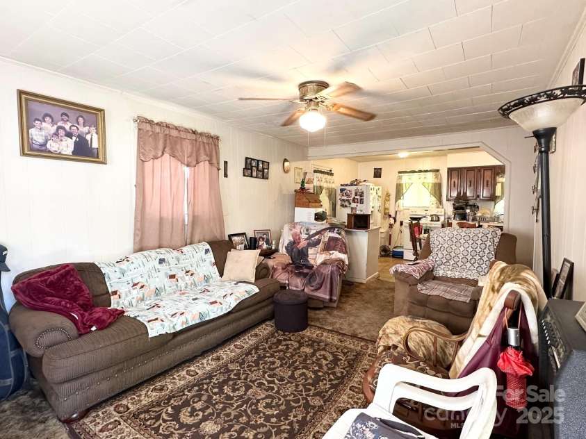 2886 Everhart Lane, Hudson, NC 28638.  MLS# CAR4254089, YatesRealty ID 12590. 