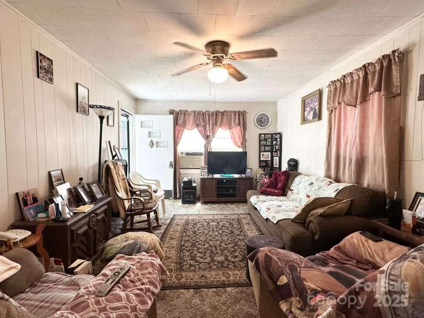 2886 Everhart Lane, Hudson, NC 28638.  MLS# CAR4254089, YatesRealty ID 12590. 