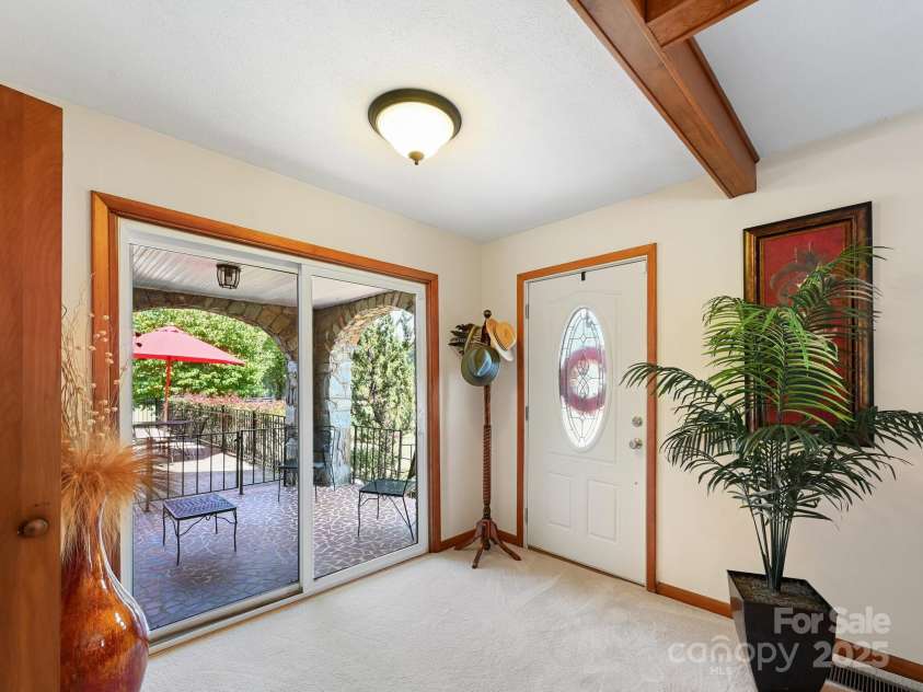 1771 Drexel Road, Valdese, NC 28690.  MLS# CAR4171321, YatesRealty ID 12591. Foyer