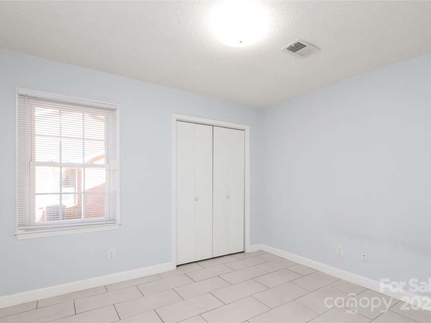 1106 Chandler Drive, Rock Hill, SC 29732.  MLS# CAR4200718, YatesRealty ID 12593. 