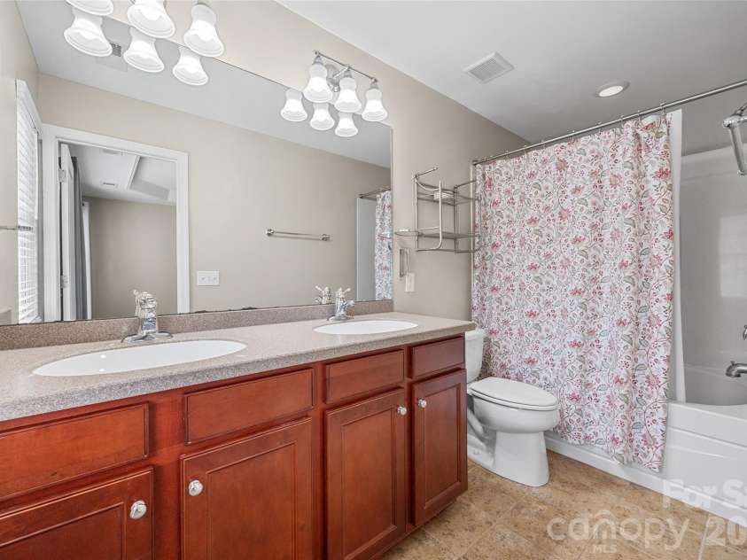 925 Lyndley Drive, Fort Mill, SC 29708.  MLS# CAR4320612, YatesRealty ID 12593. 