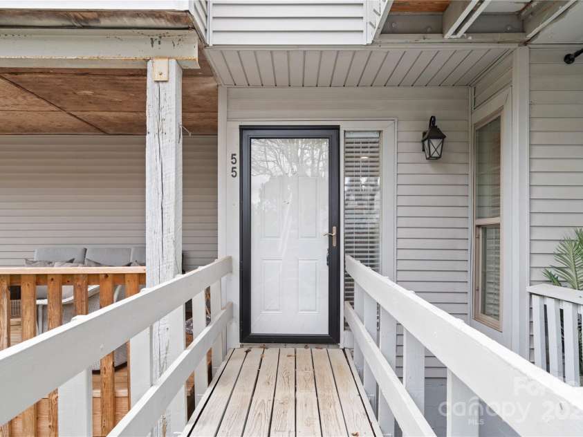 1050 21st Avenue, Hickory, NC 28601.  MLS# CAR4312080, YatesRealty ID 12594. Front door