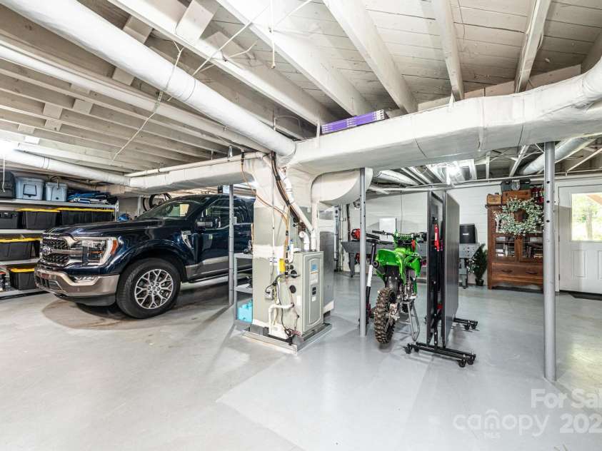 1602 Brentwood Drive, Newton, NC 28658.  MLS# CAR4256060, YatesRealty ID 12595. 