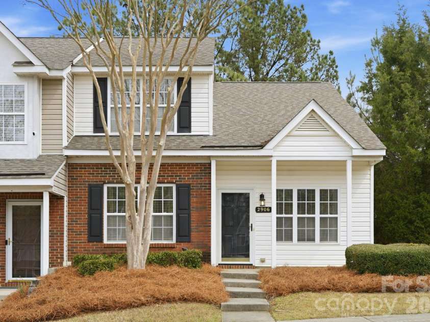2906 Caldwell Ridge Parkway, Charlotte, NC 28213.  MLS# CAR4360466, YatesRealty ID 12595. 